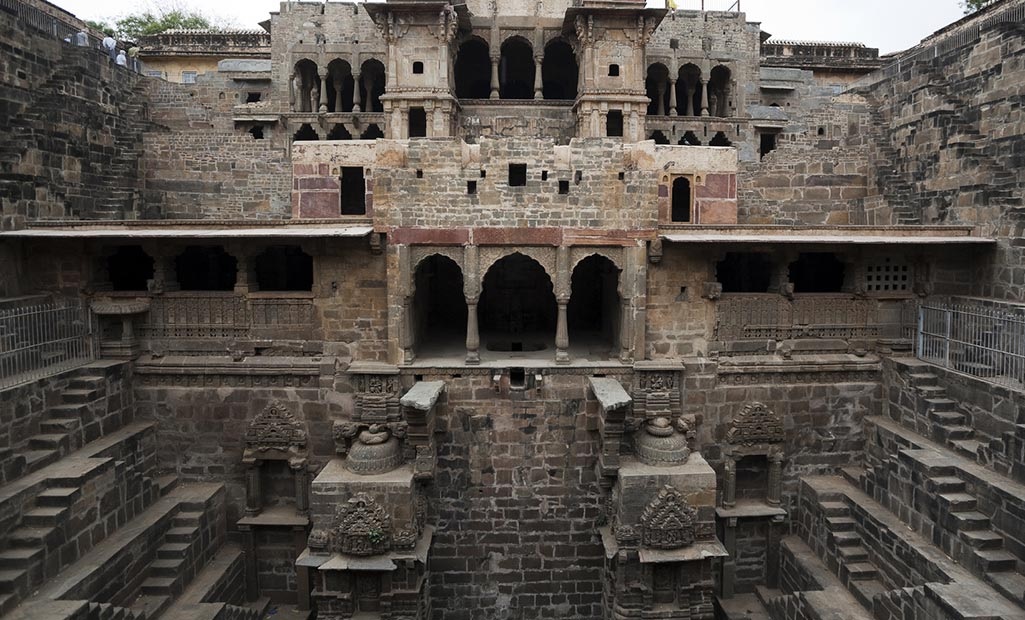 abhaneri chand baori